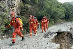 锡伯杜：雷迪什在湖人打得很好 他欣然接受了自己的角色